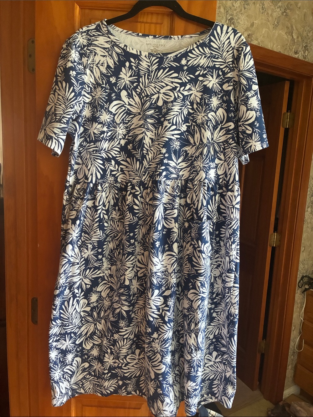 Appleseed's Navy and White Tropical Print Midi Dress